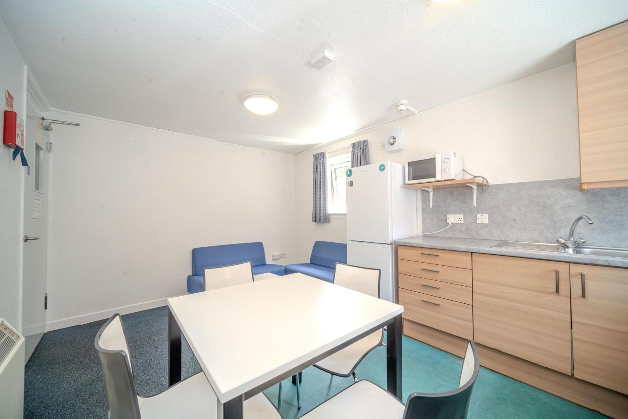 Joivy Budget 4,5 And 6 Bed Private Flats, In Historic Old Town (Adults Only) Edimburgo Exterior foto